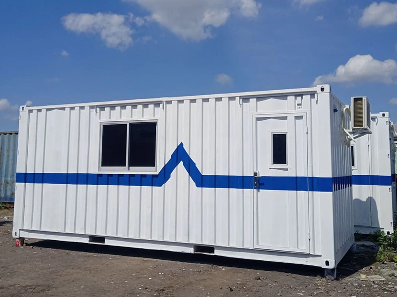 Tampak depan container office 20 feet siap kirim ke lokasi proyek di Kalimantan dan Papua